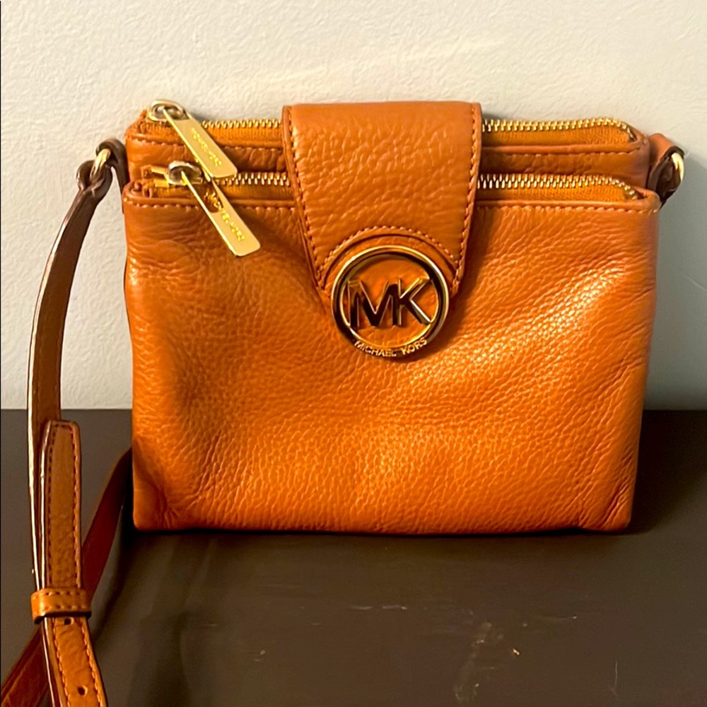 Michael Kors Crossbody small purse